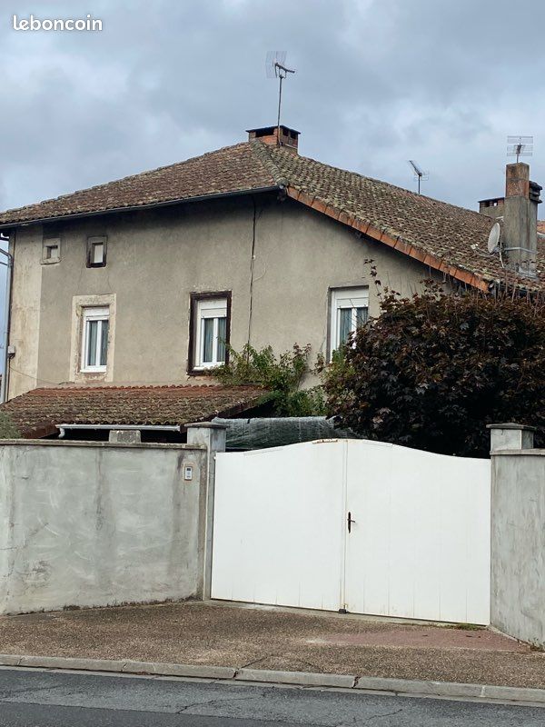 Maison 7 pièces 148 m² · à Exideuil-sur-Vienne · 148 m² · 150 000 €
