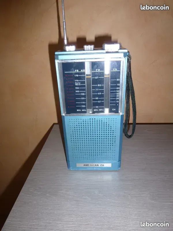 Ancienne radio American CB VINTAGE modéle CC8 fonction avec 4