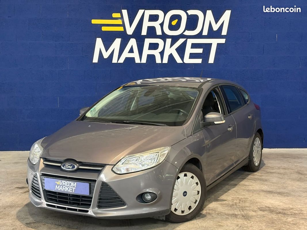 FORD Focus 1.6 D 105ch Business - 2013 - GPS - Bluetooth - Aide stationnement (image 1)