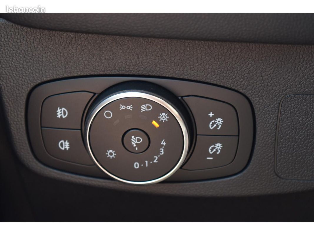 FORD FOCUS 1.5 EcoBlue 115 Powershift ST LINE X (image 21)