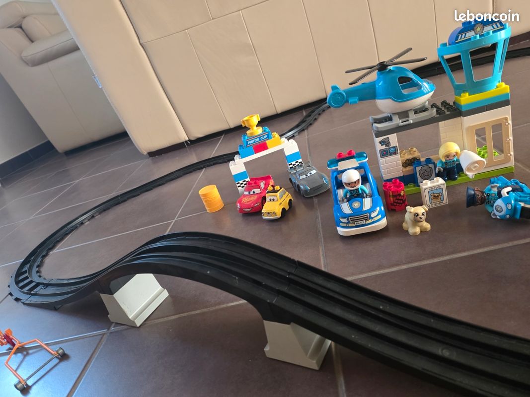 Duplo lego train avec personnages toy story (image 1)