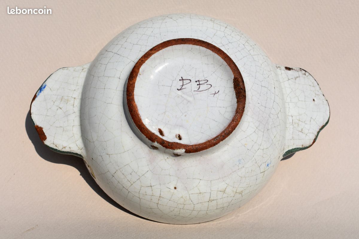 Ancien bol à oreilles en faïence de Malicorne PBx - décor de Breton (image 8)