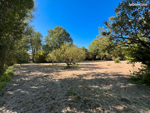 Terrain 466 m² AIZENAY