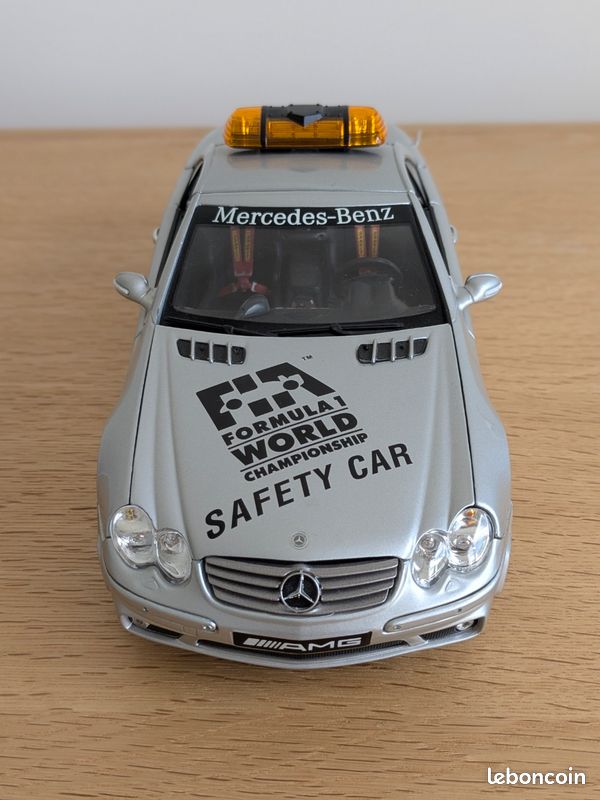 Mercedes-benz ML55 AMG diecast 1/18 sans boîte voiture