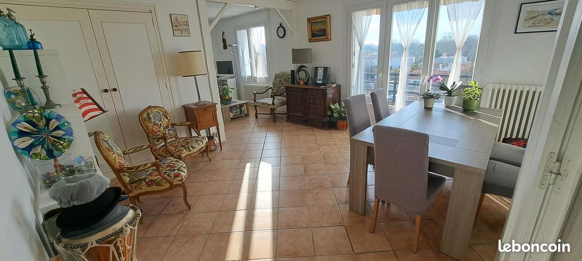Appartement 4 pièces 81 m² - La Rochelle 17000 (image principale 2)