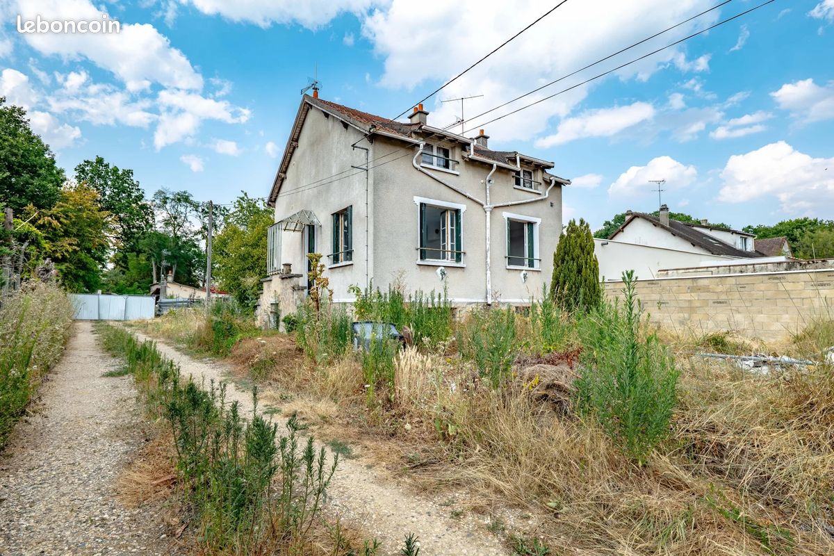 Maison 7 pièces 105 m² · à Dammarie-les-Lys · 105 m² · 185 000 €