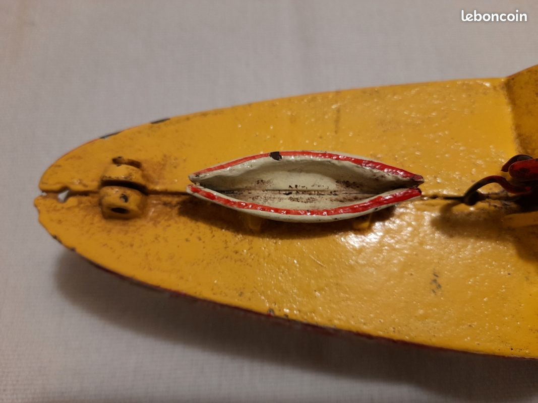 Bateau à Vapeur Jouet En Fonte Polychrome Wilkins – Avec Mécanisme à Roue (occasion)