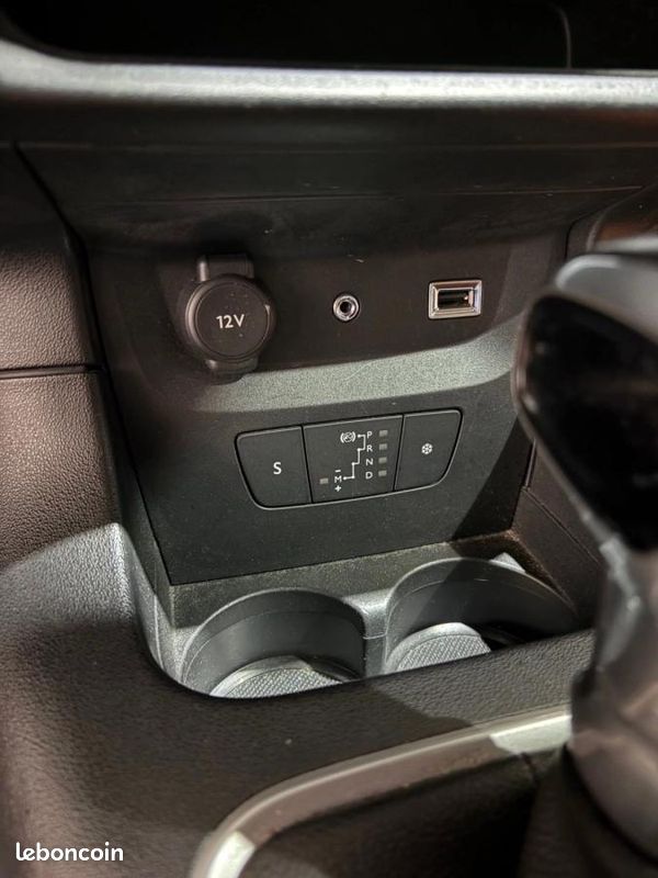Citroen C3 1.2 i 110 cv BVA - CAMERA DE RECUL 3 (image 16)