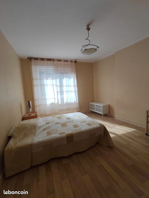 Appartement 12 pièces 40 m² · à Fougères · 40 m² · 525 €