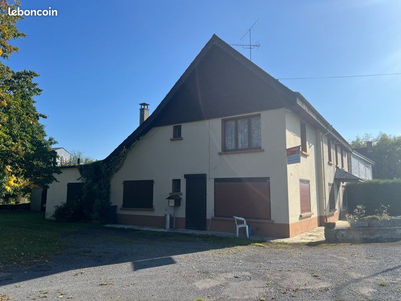 Maison 8 pièces 192 m² · à Rumigny · 192 m² · 155 000 €