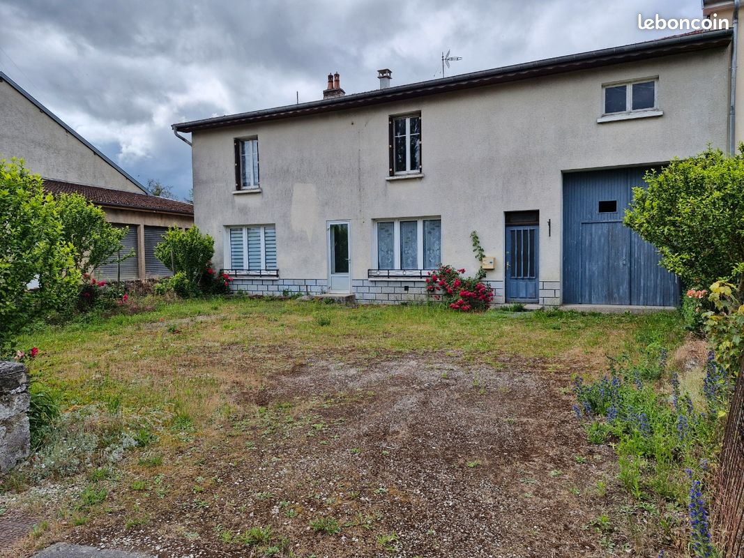Maison 4 pièces 146 m² · à Martigny-les-Bains · 145,5 m² · 90 000 €