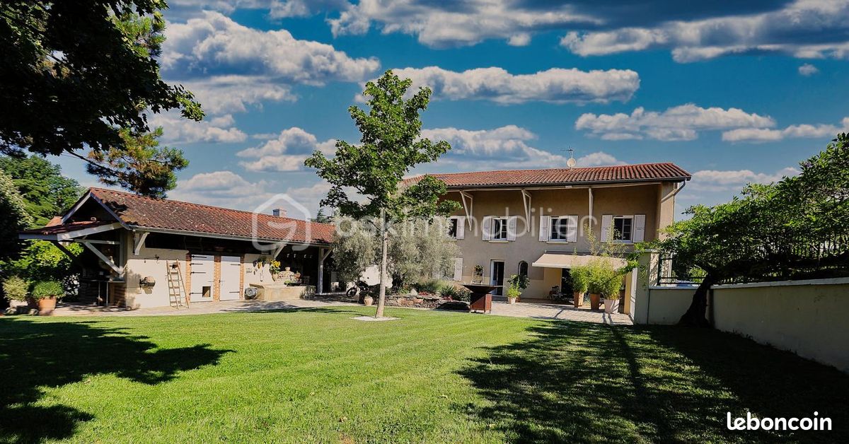 Maison 7 pièces 205 m² · à Eyzin-Pinet · 205 m² · 640 000 €