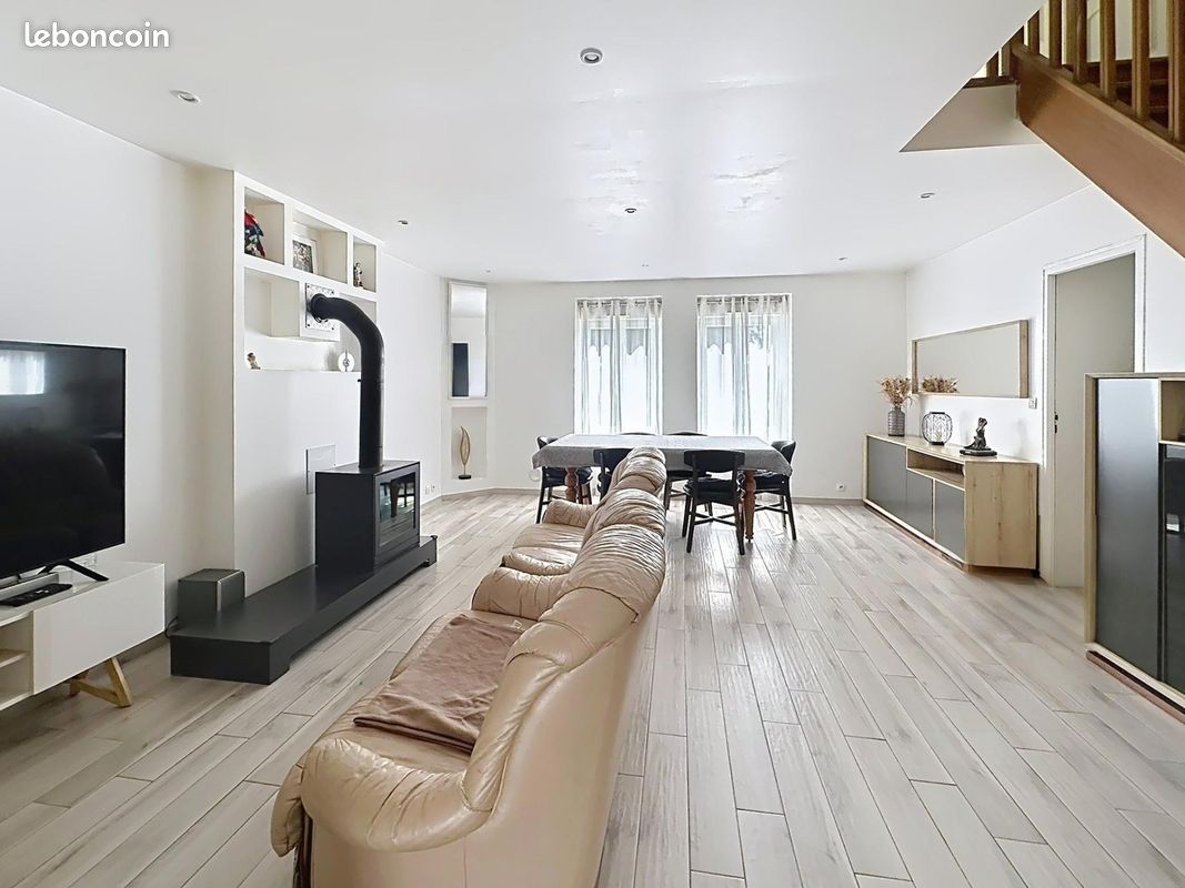 Maison 5 pièces 105 m² · à Vigneux-de-Bretagne · 105 m² · 312 000 €