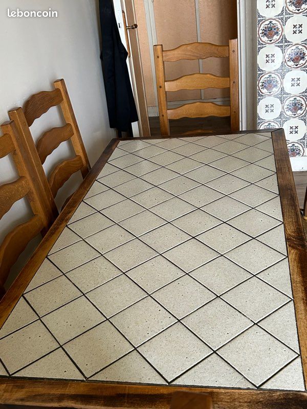 Table à manger (image 1)