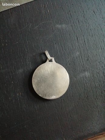 MÉDAILLE DE SAINTE rita et sa prière en metal argenté sous emballage MÉDAILLE DE SAINTE rita et sa prière en metal argenté sous emballage