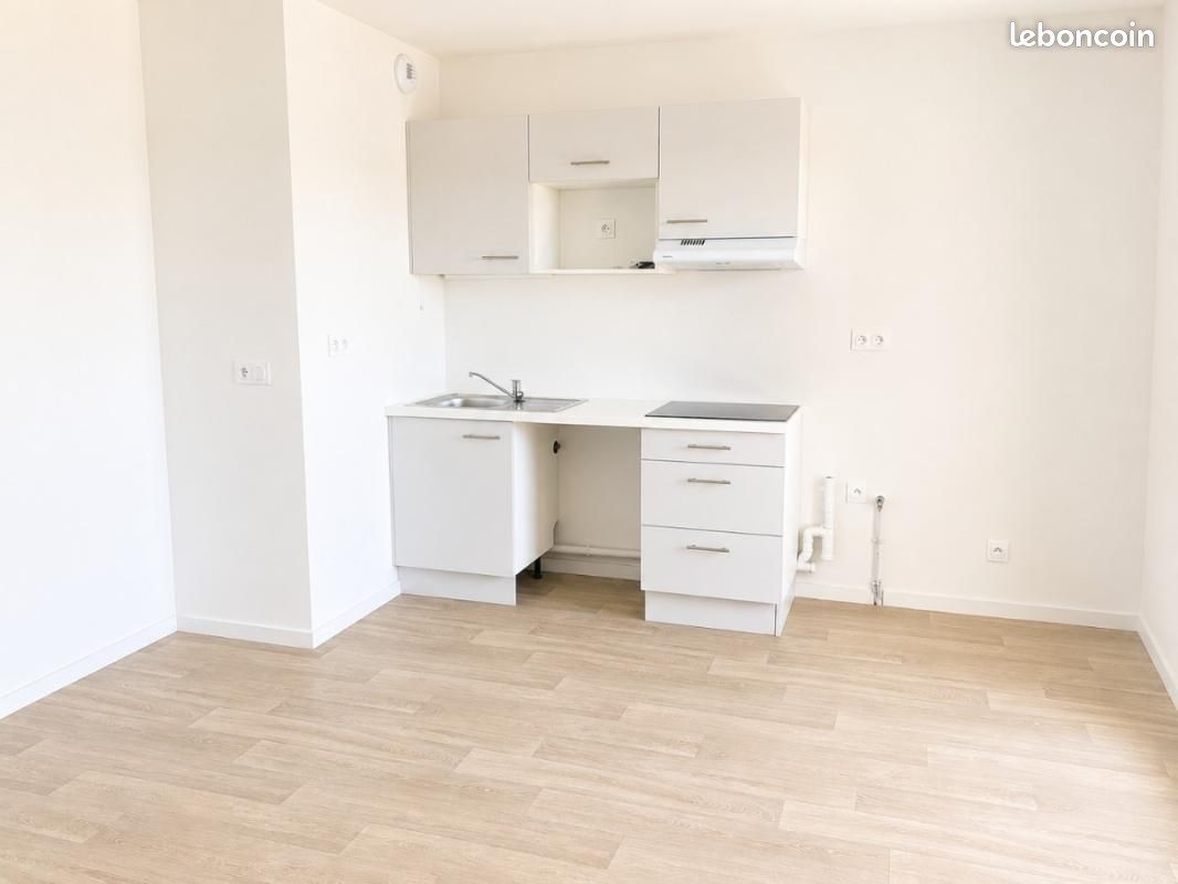 Appartement 2 pièces 42 m² · à L'Isle-d'Abeau · 42 m² · 602 €/mois