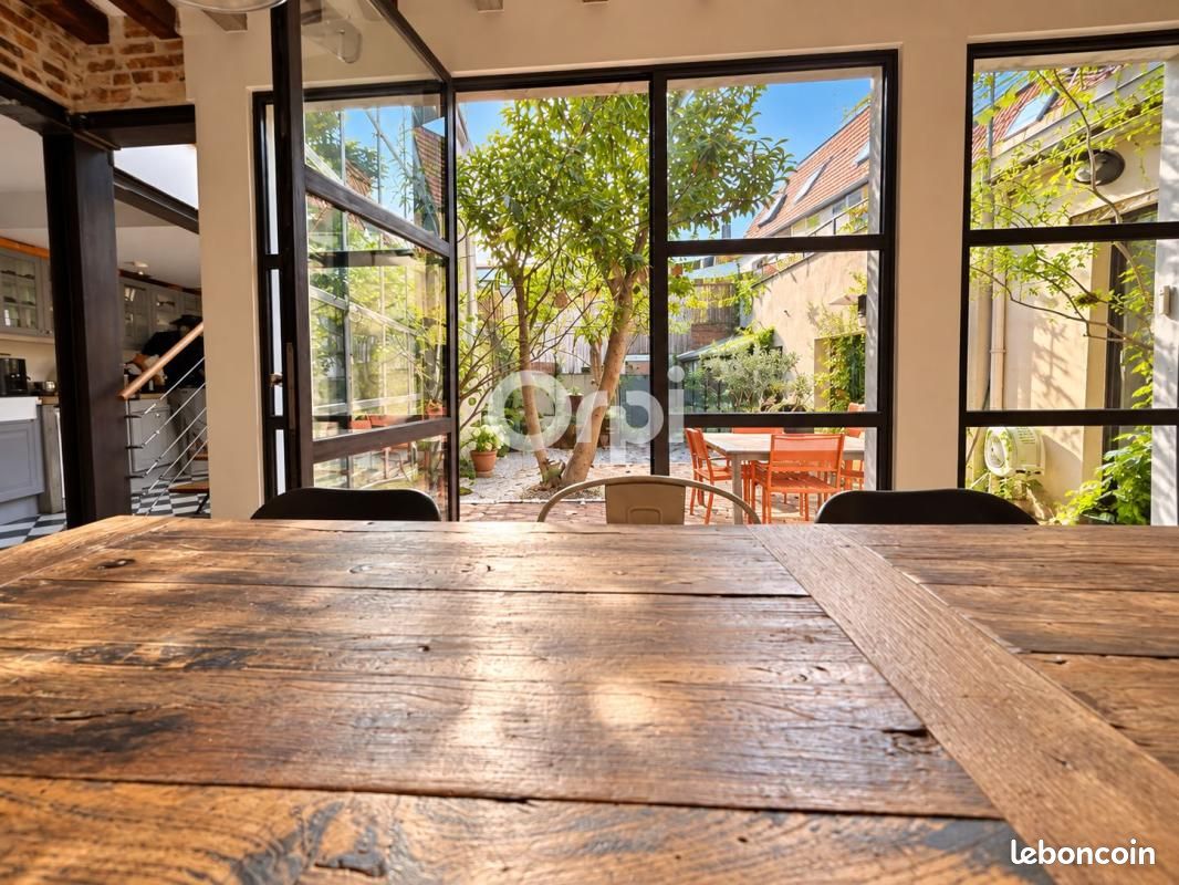 Maison 6 pièces 195 m² · à Saint-Maur-des-Fossés · 195 m² · 1 189 000 €