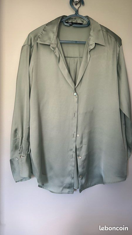 Chemisier satin Zara taille L (image 1)
