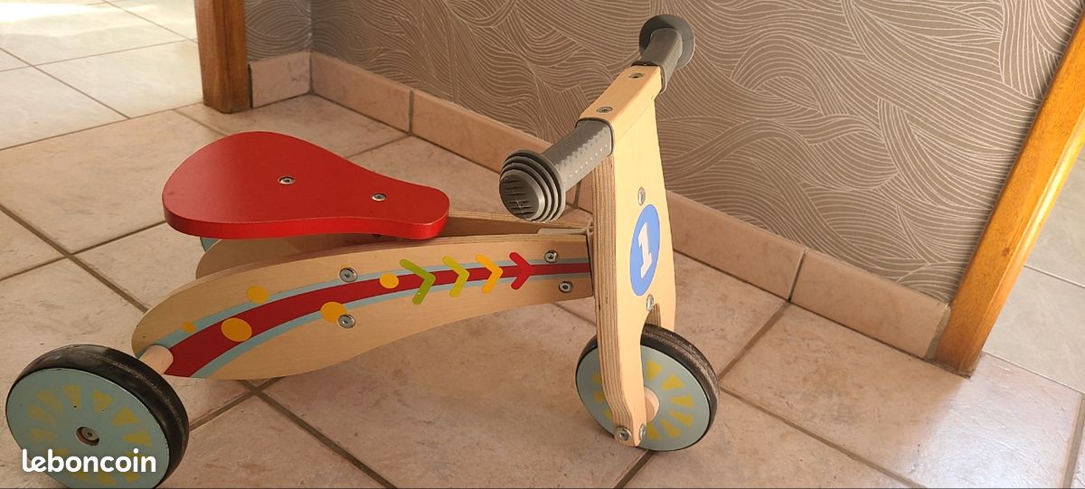 Tricycle en bois (image 4)