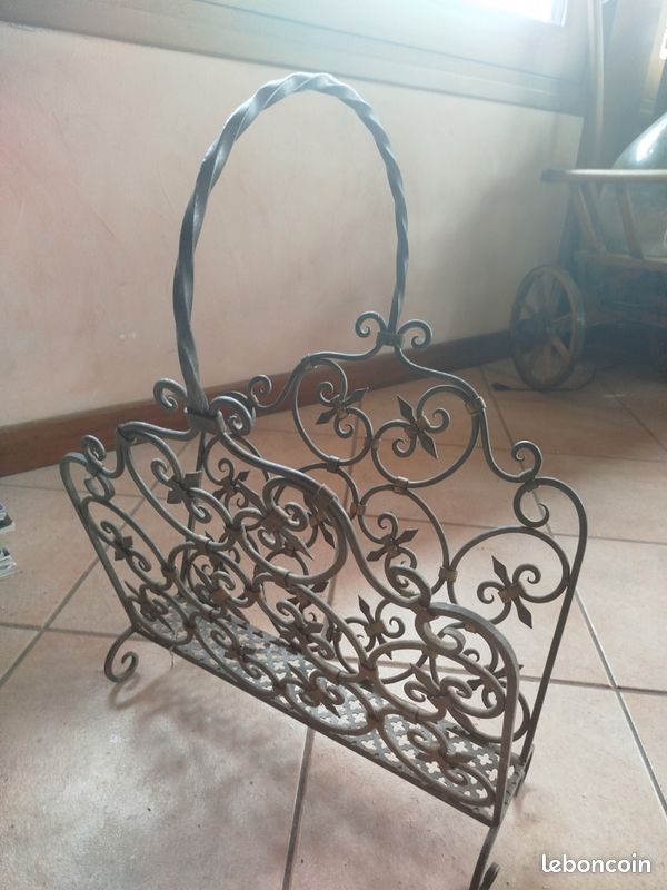 Porte revues ferrone (image 1)