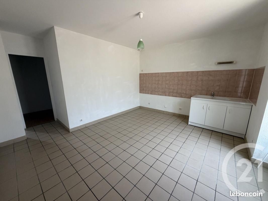 Appartement 2 pièces 31 m² · à Saint-Maur · 31 m² · 335 €/mois
