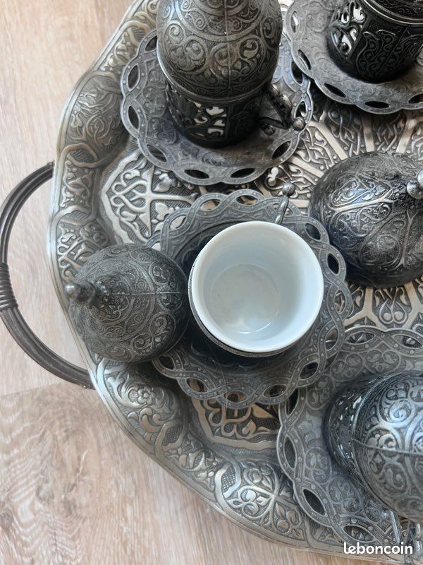 Ensemble à Café Turc Sena 6 Pièces - Style Traditionnel, Couleur Argent - Ouvert Mais Neuf