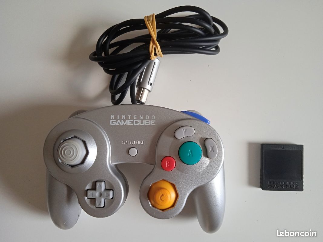 Nintendo GameCube état neuf + 17 jeux et accessoires (image 3)
