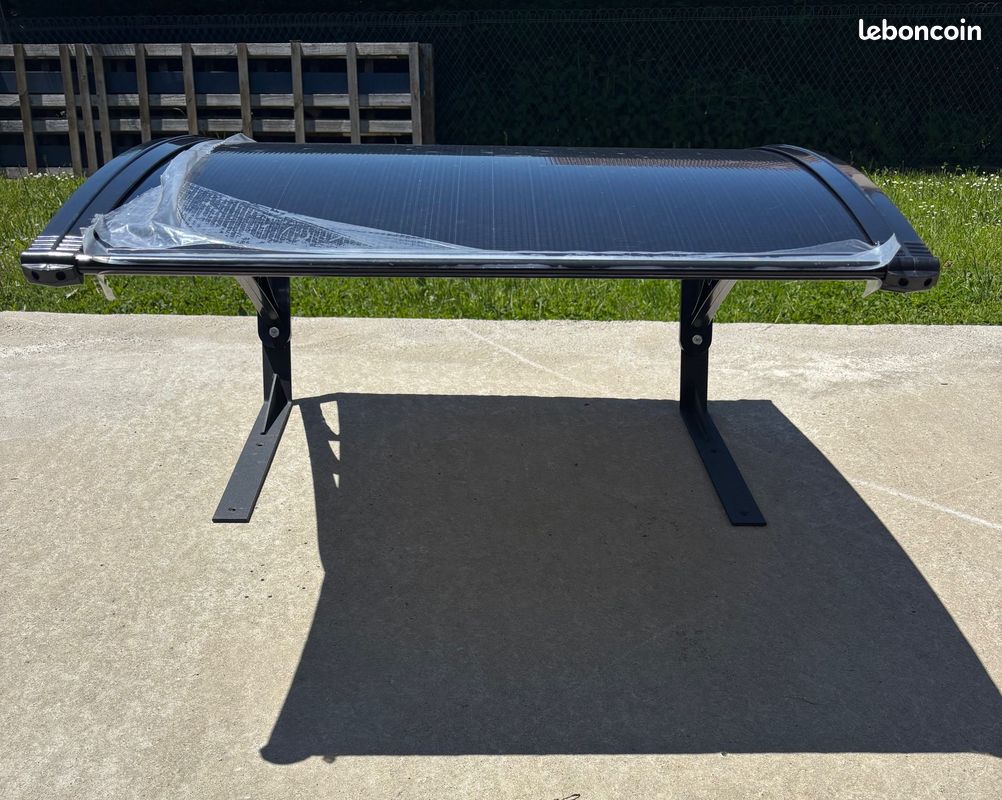Abri Pour Robot Tondeuse Arebos - 102x79x46cm - Résistant Aux Intempéries Et UV - Pieds Métal - Montage Facile