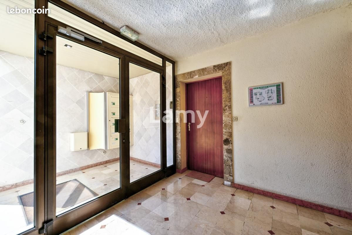 Appartement 3 pièces 72 m² · à Poissy · 72 m² · 249 000 €