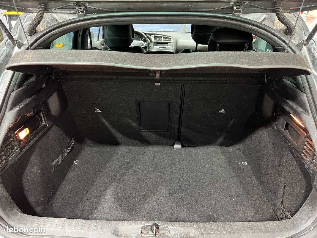 CITROEN DS4 1.6 E-HDI 110 EXECUTIVE, Garantie, 2012 (image 13)