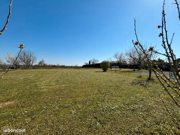 Terrain 974 m² Saint Georges Des Coteaux