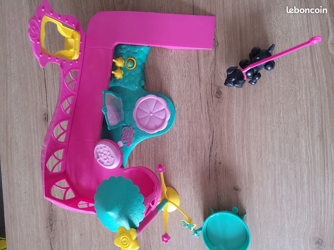 Pets parade aire de jeu (image 1)