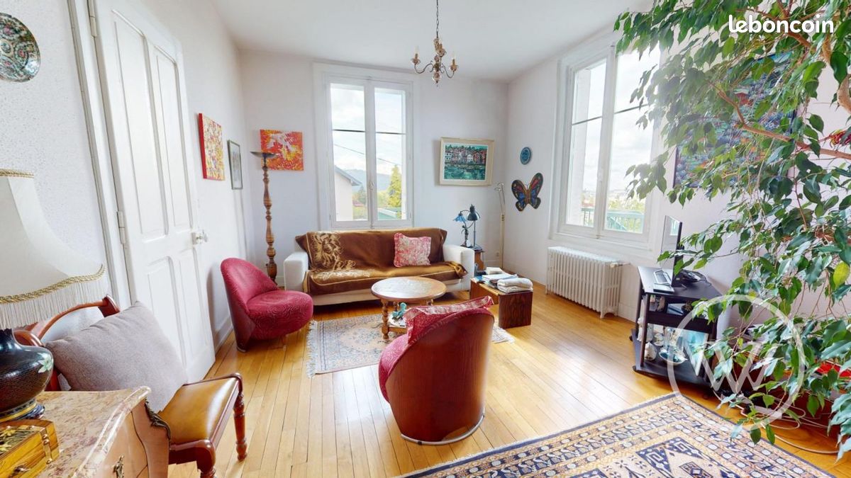 Maison 7 pièces 128 m² · à Besançon · 128 m² · 484 000 €