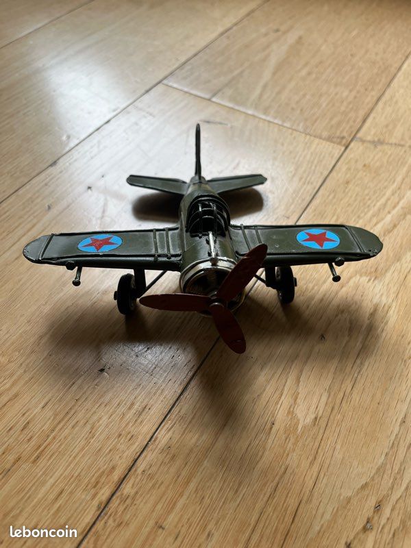 Jouet avion en fer / maquette (image 3)