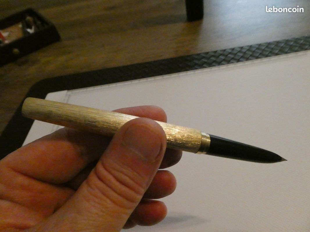 Stylo-plume Ancien Doré - Objet De Collection - Occasion, Fonctionnement Non Garanti