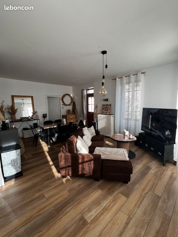 Maison 5 pièces 100 m² · à Dracy-le-Fort · 100 m² · 780 €