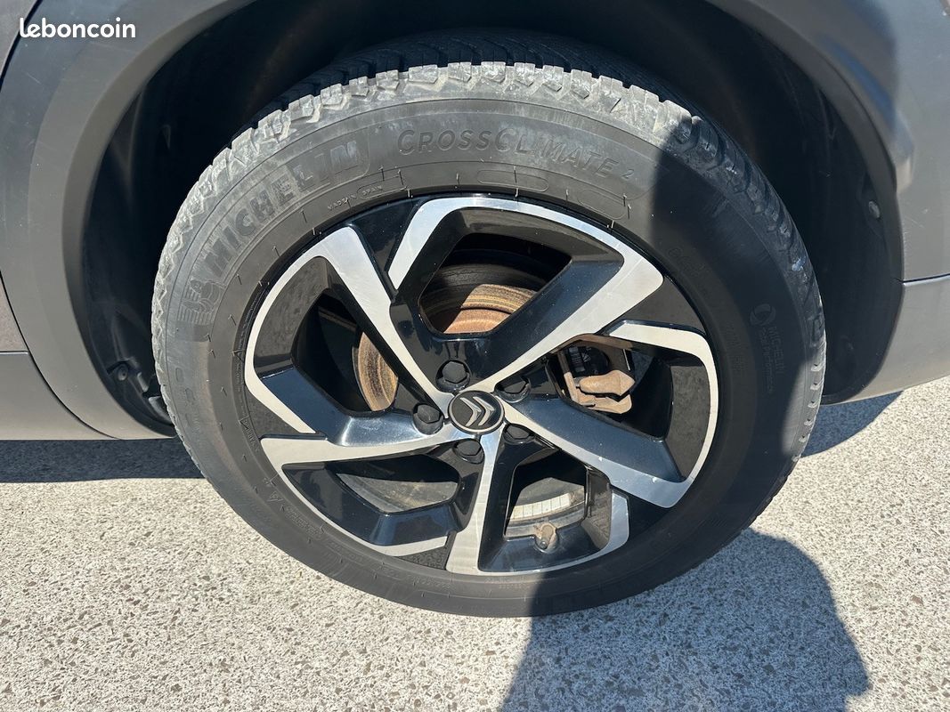 Citroën C5 AIRCROSS C-Series 1.6 225 Plug in Hybrid Rechargeable e-EAT8 Boîte auto {ATTELAGE - CAMERA - CLIM - CARPLAY} (image 10)