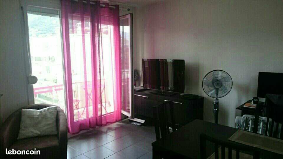 Appartement 3 pièces 55 m² · à Meylan · 55 m² · 715 €/mois
