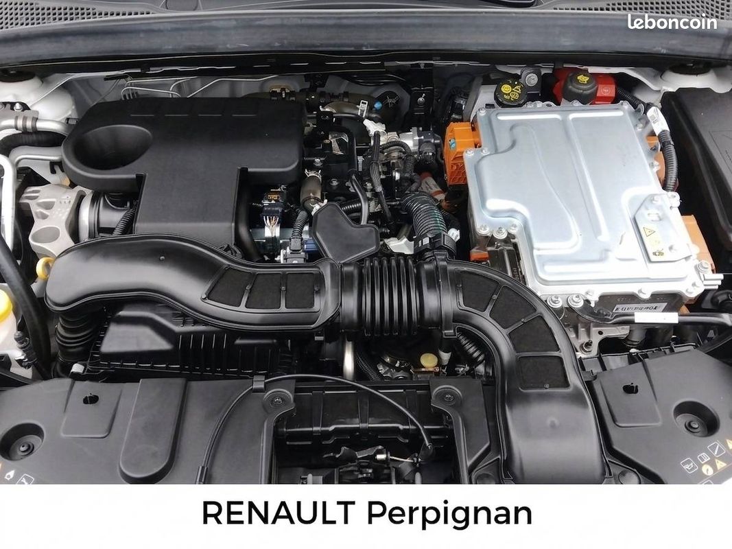 RENAULT Captur E-Tech 145 - 21 Intens (image 10)