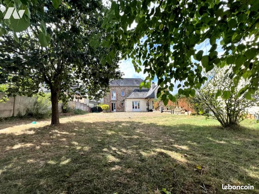 Maison 5 pièces 150 m² · à Étrelles · 150 m² · 260 200 €