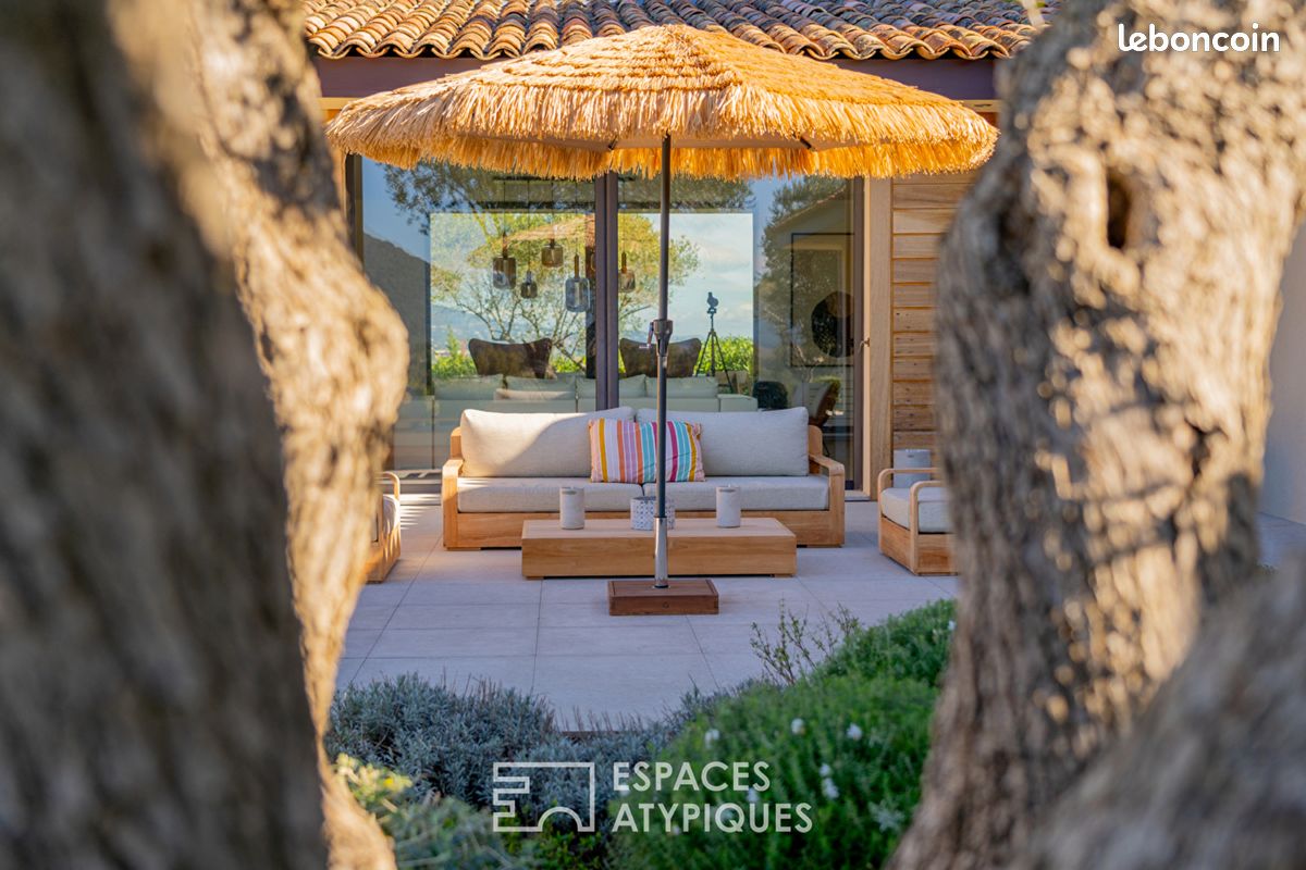 Maison 8 pièces 320 m² · à Cogolin · 320 m² · 2 420 000 €