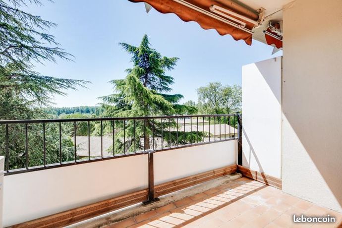 Appartement 1 pièce 38 m² · à Blanquefort · 38 m² · 706 €