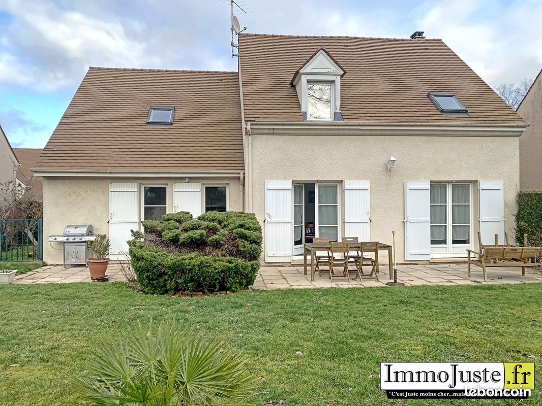 Maison 7 pièces 148 m² · à Montfort-l'Amaury · 148 m² · 470 000 €