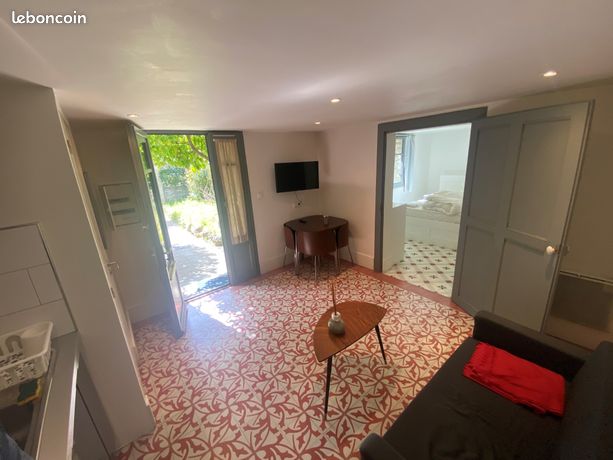 Maison 1 pièce 27 m² — 11