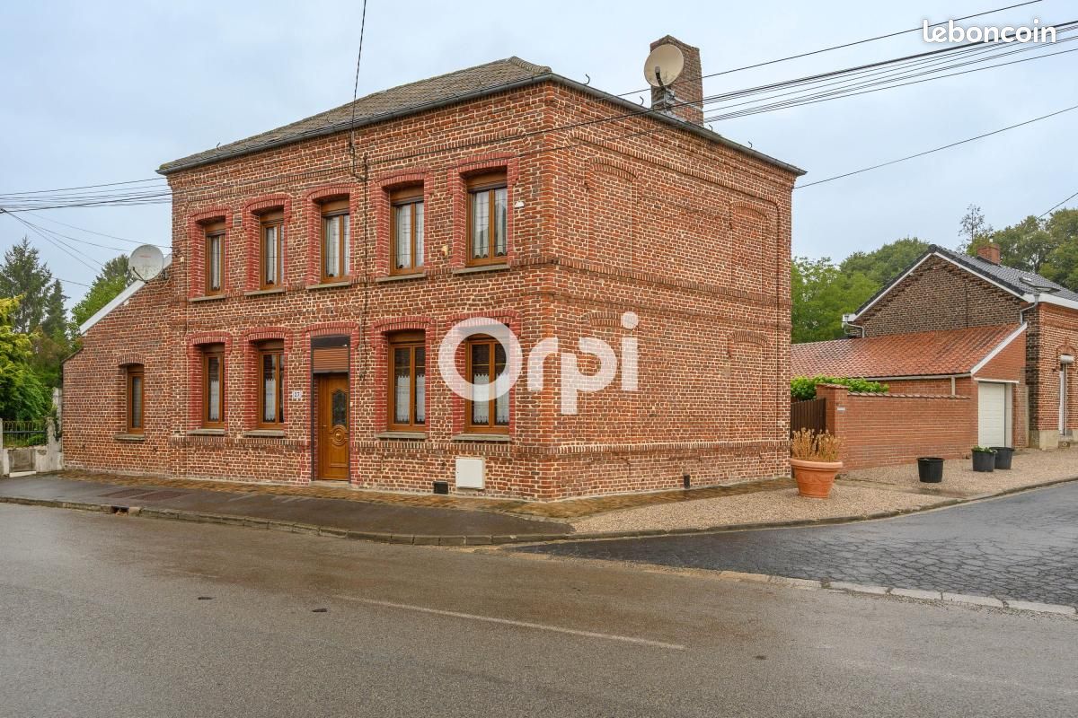 Maison 4 pièces 127 m² · à Curgies · 127 m² · 254 800 €