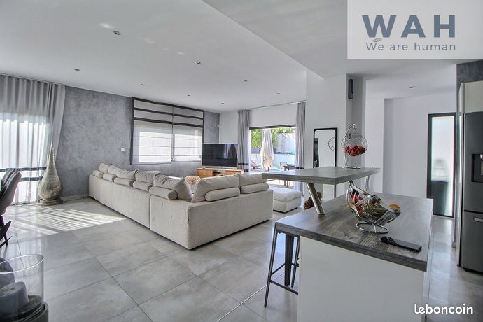 Villa 7 pièces 217 m²