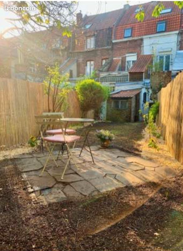 Maison 5 pièces 80 m² · à Roubaix · 80 m² · 990 €