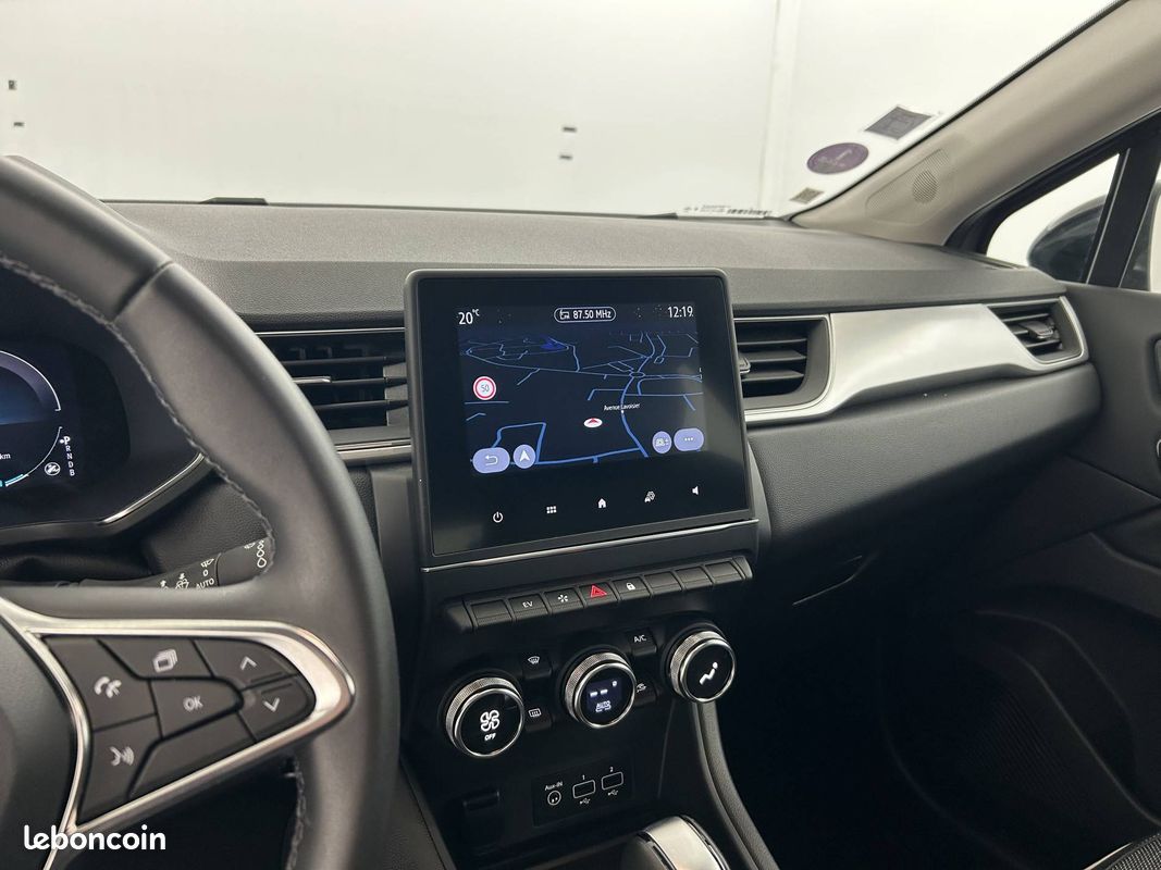 RENAULT Captur E-Tech Plug-in 160 - 21 Intens (image 12)