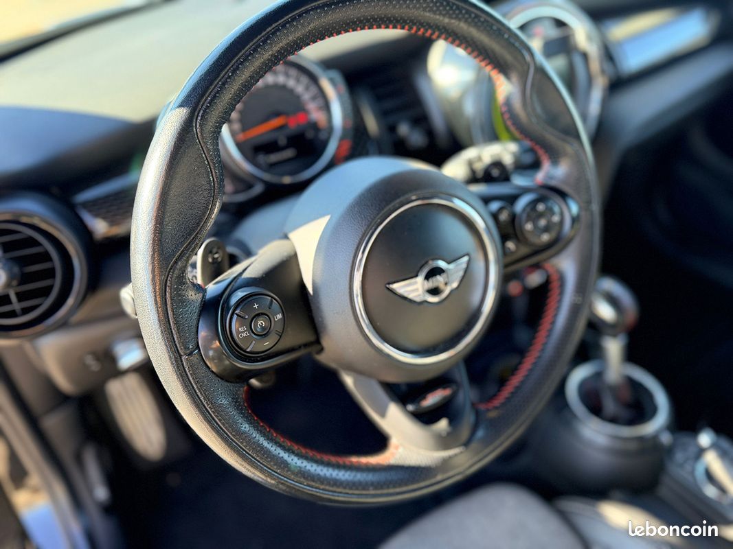 MINI III (F56) 2.0 COOPER S 210ch JCW EDITION 3P BVA6 Garantie 12 Mois (image 10)