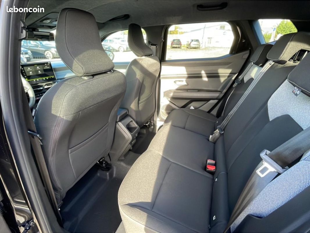 DACIA DUSTER 1.2 mild hybrid 140 journey (image 25)